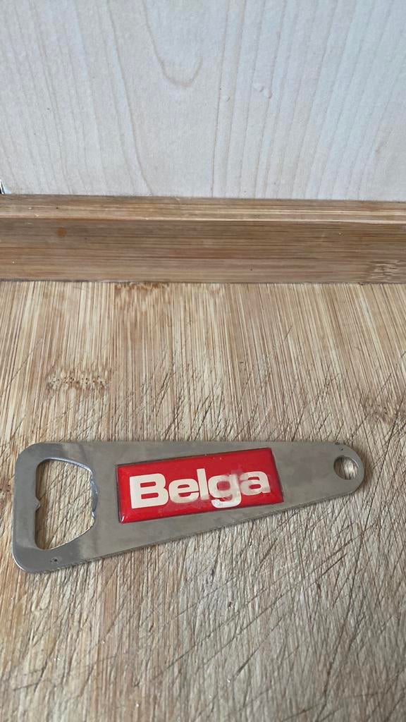 Ancien ouvre bouteille Belga