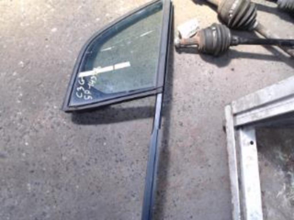 Déflecteur gauche Citroën C3 2009-2011 LP/14319, Enlèvement, Utilisé, Citroën