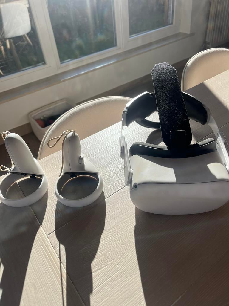 Oculus Quest 2 – 128GB – met extra accessoires, Ophalen, Gebruikt, VR-bril, Pc