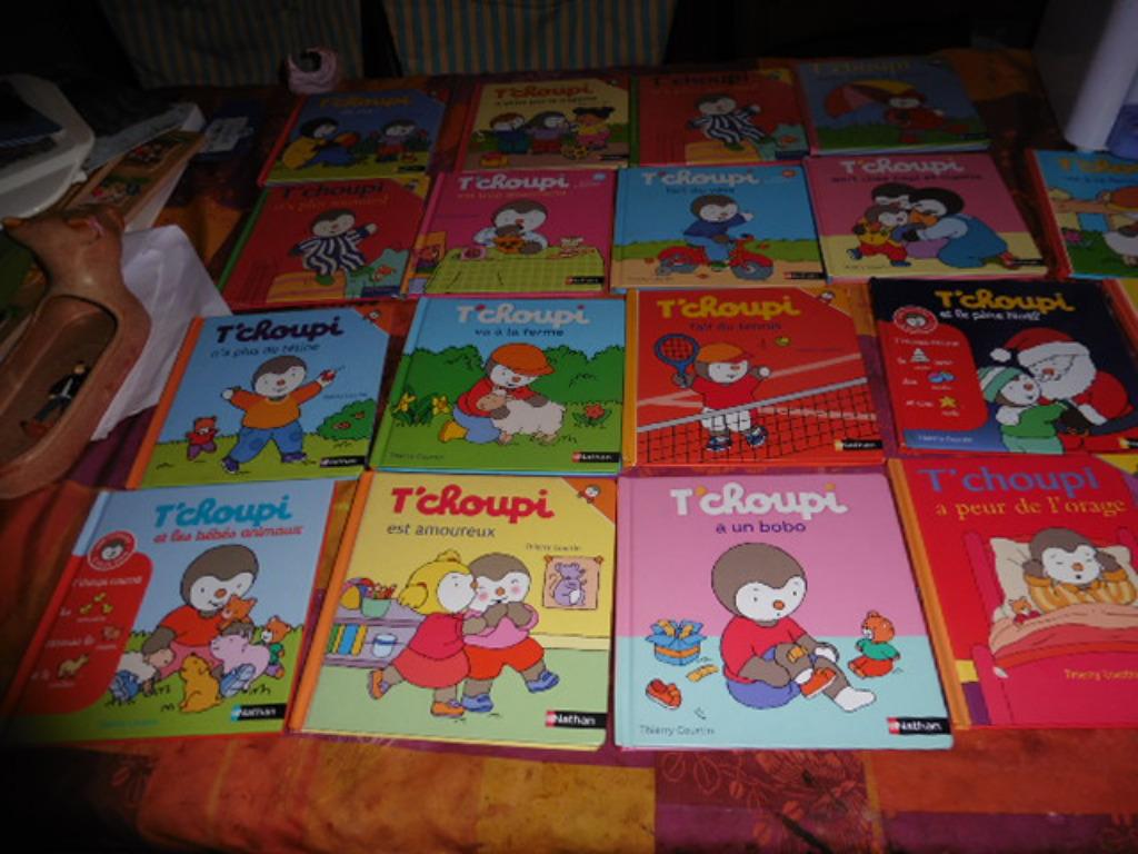 30 livres tchoupi certain  son    neuf  est en doubles, Boeken, Ophalen of Verzenden, Gelezen, 2 tot 3 jaar
