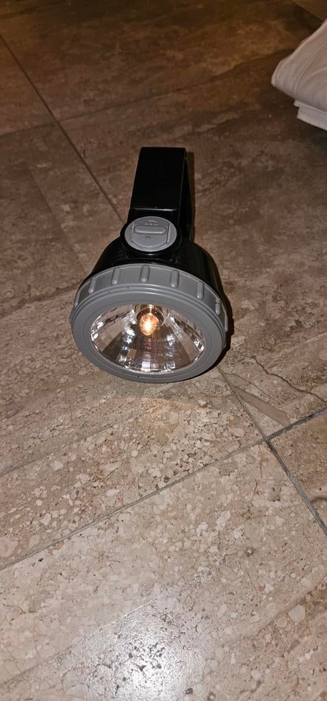 Lampe de poche rechargeable avec batterie 3 pièces, Enlèvement ou Envoi, Comme neuf