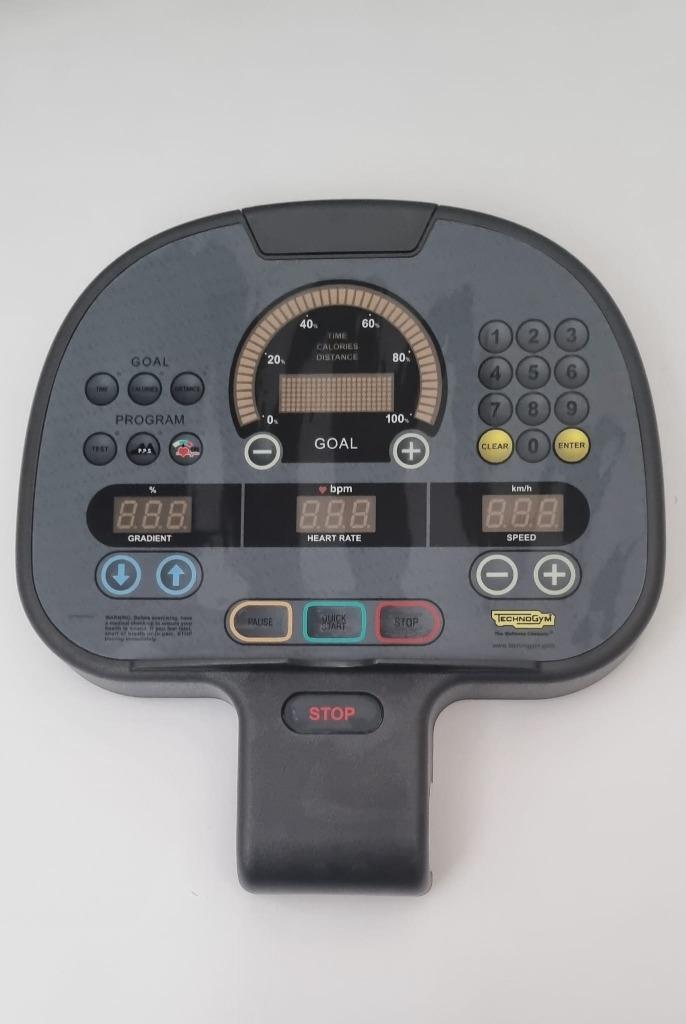 Écran d'affichage : tapis de course Technogym Run Forma, Enlèvement, Utilisé, Bras, Autres types