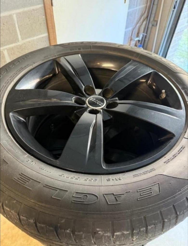 Jantes avec pneus
255, 55 ET 19
5 x 108
Jaguar Land Rover
Vo, Enlèvement, Rover