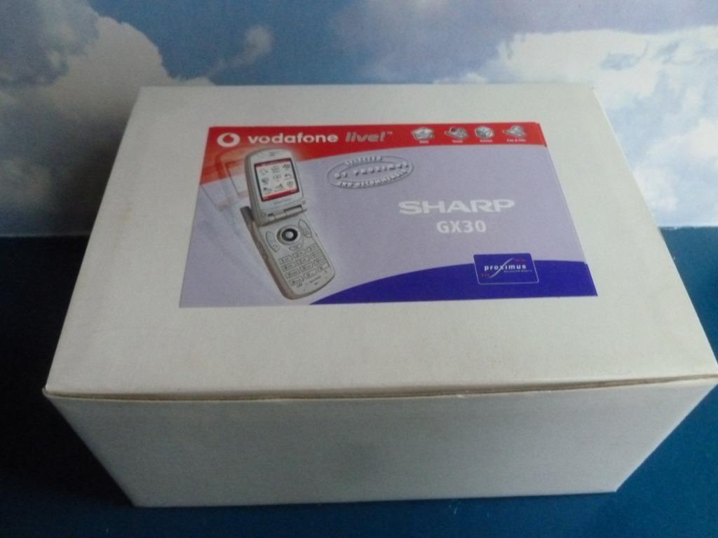 Téléphone GSM SHARP GX30 Made in Japan 1ère Main Comme NEUF, Télécoms, Téléphonie mobile | Sony, Comme neuf, À clapet, Clavier physique