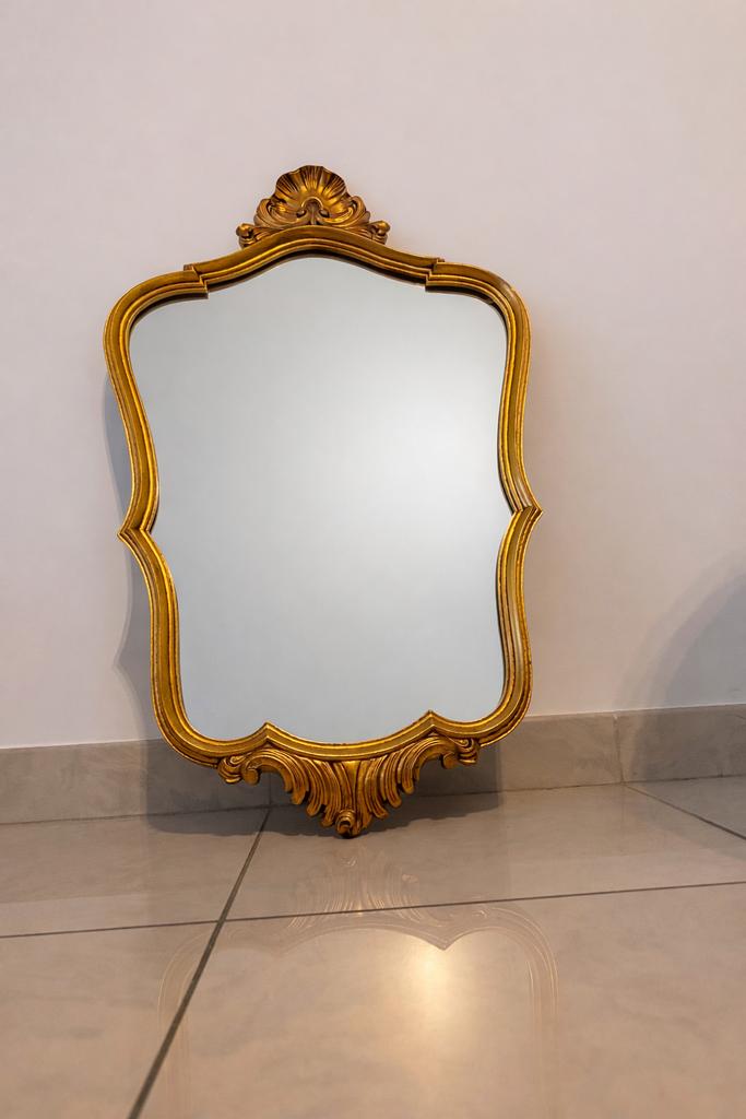 Prachtige goudkleurige wandspiegel in barok / rococo stijl, Ophalen