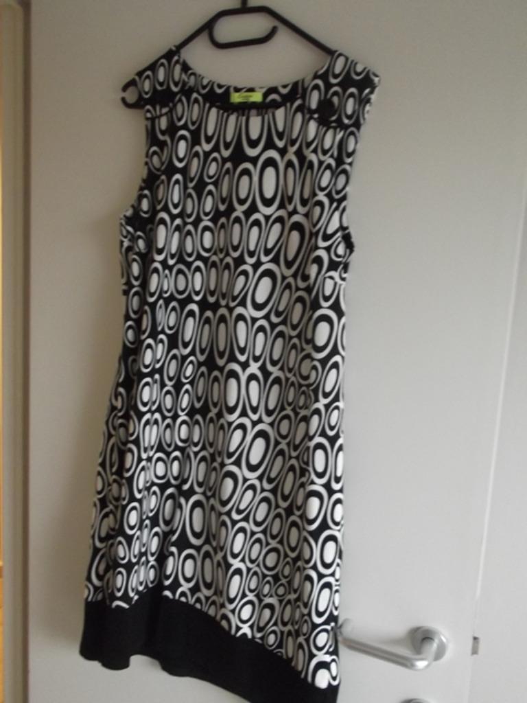 Kleedje Cassis maat 44, Taille 42/44 (L), Enlèvement ou Envoi, Cassis, Porté