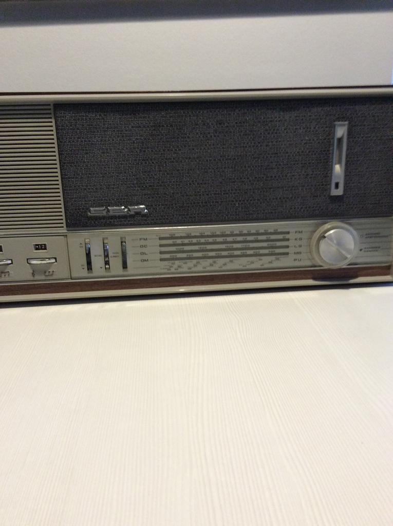 SBR R 29 radio - bouwjaar 1963, Enlèvement, Utilisé, Radio
