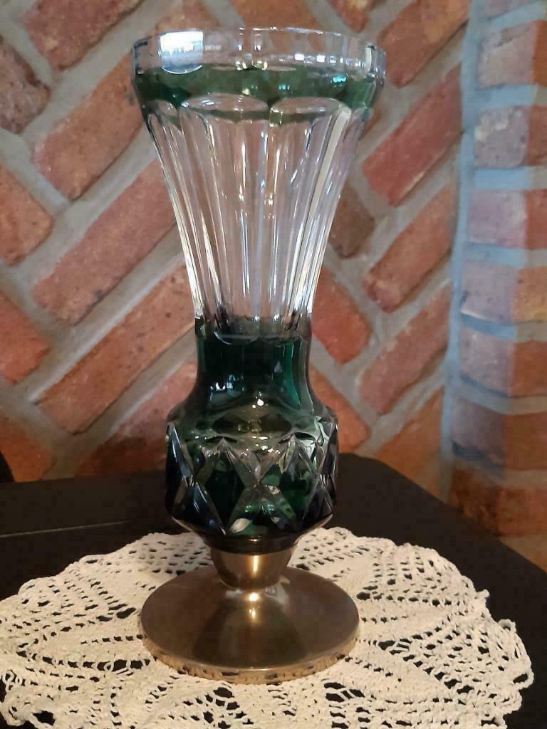 groen kristallen vaasje, Enlèvement