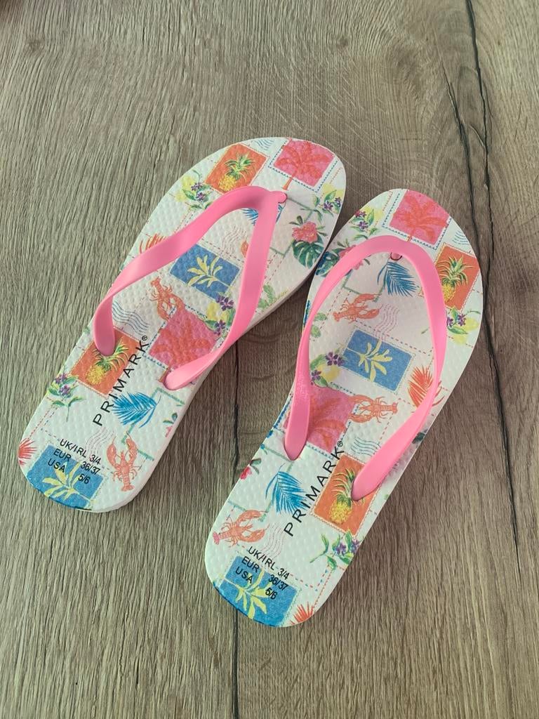 Teenslippers 36 primark nieuw, Kleding | Dames, Schoenen, Slippers, Primark, Nieuw, Ophalen of Verzenden