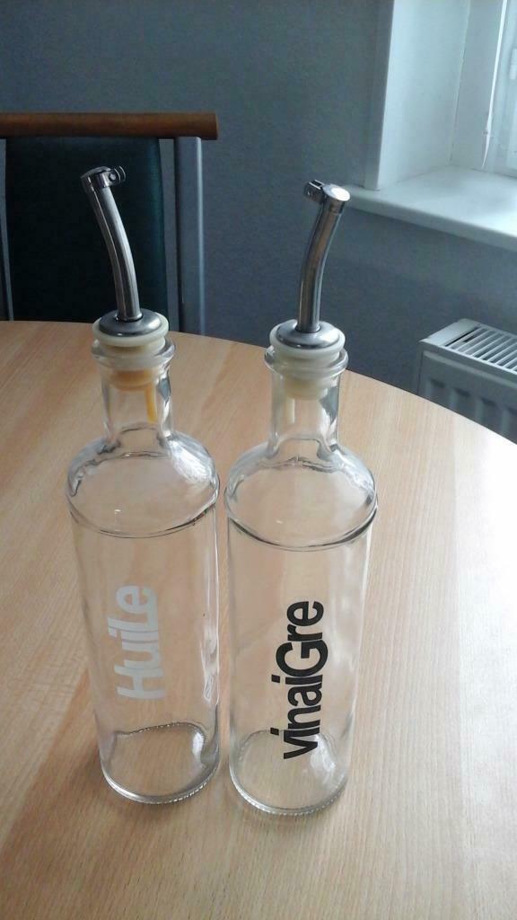 paar olie- en azijnflesjes H: 31cm / 500ml, Ophalen of Verzenden, Zo goed als nieuw