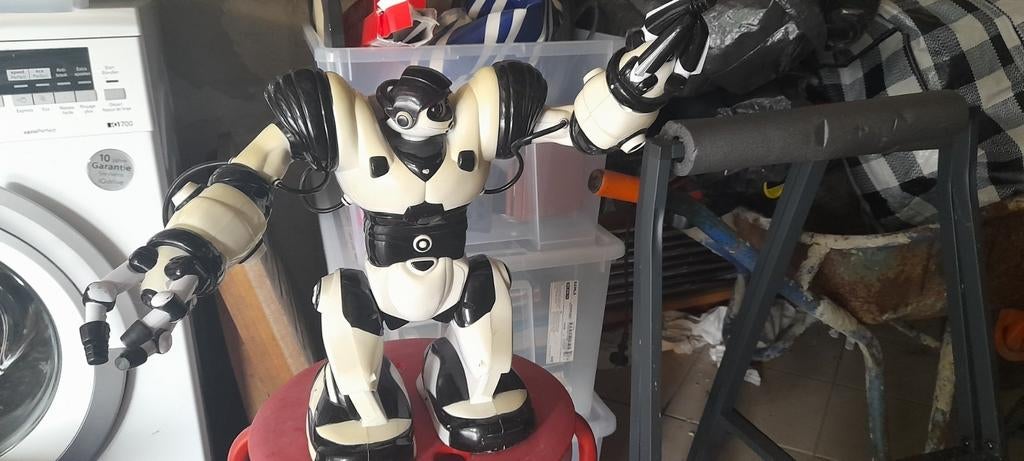 Robot multifonctions ., Enlèvement, Comme neuf