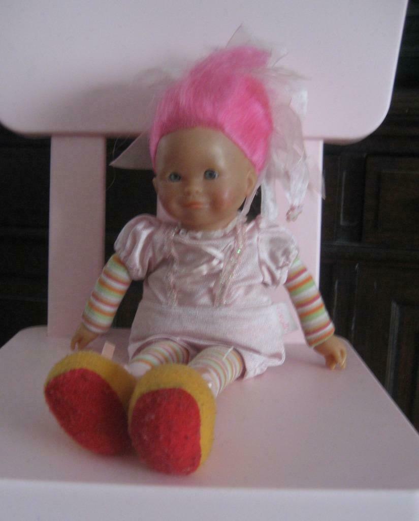 POUPEE COROLLE (cheveux roses), Enlèvement