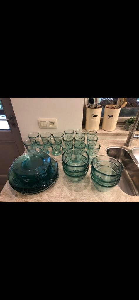 Vaisselle en verre avec soleil, Enlèvement, Comme neuf, Assiettes(s)