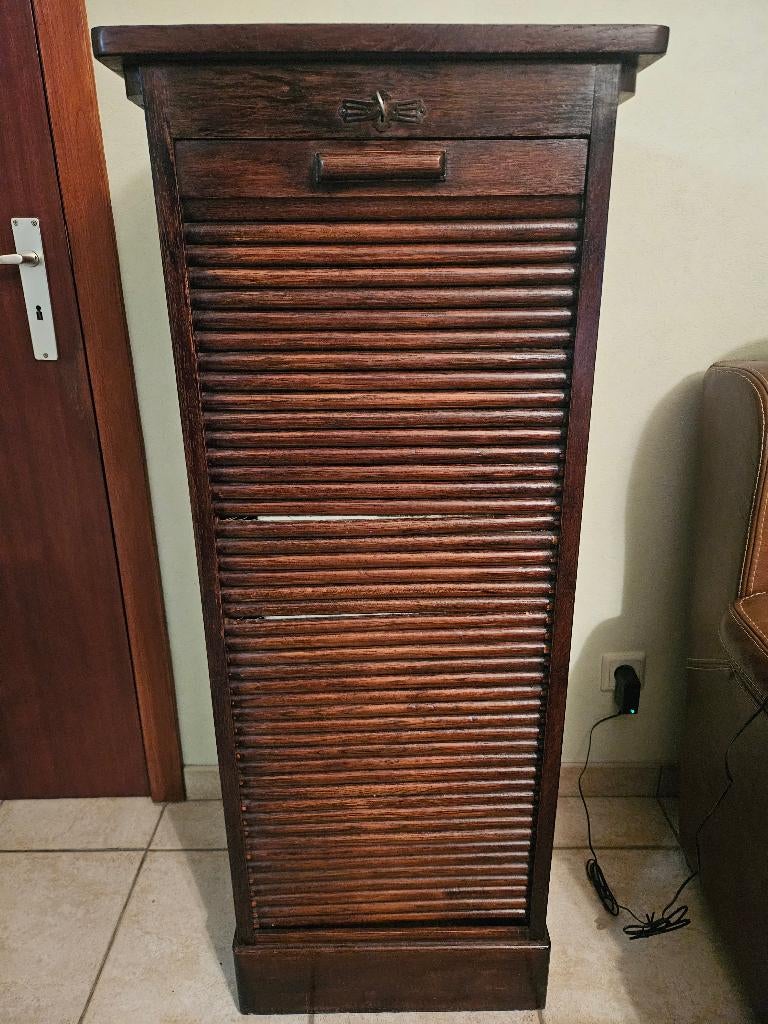 Meuble ancien à rideau en bois massif – étagères – vintage, Antiquités & Art, Enlèvement
