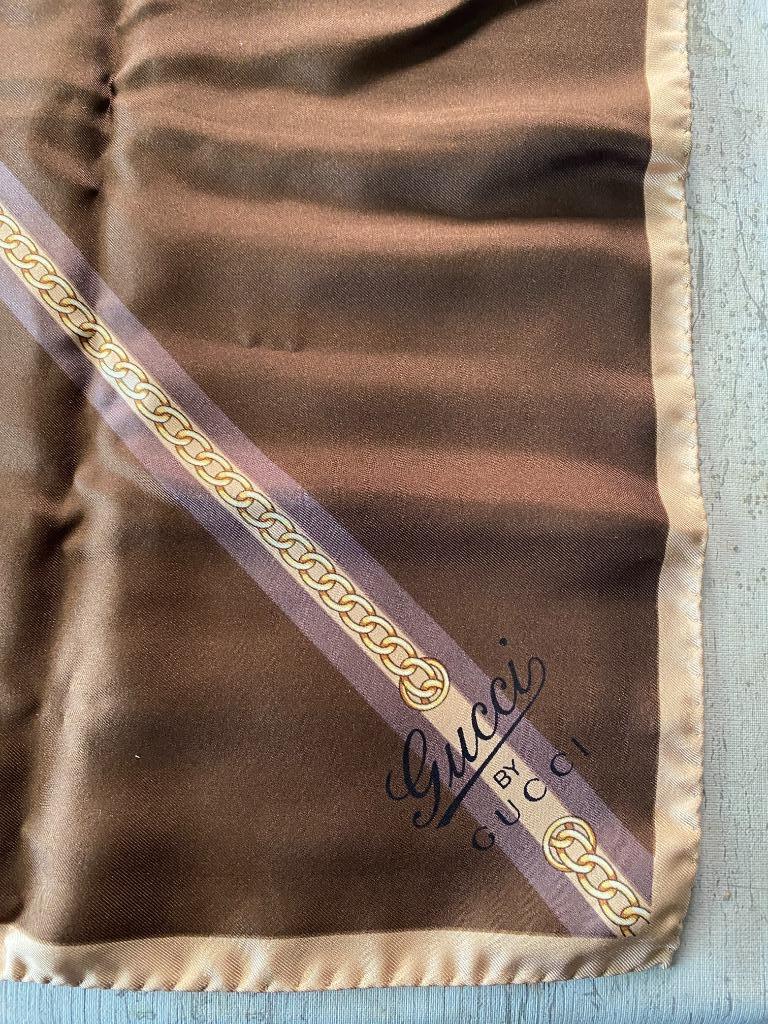Sjaal GUCCI nog in doos, Gucci, Ophalen of Verzenden, Nieuw, Sjaal