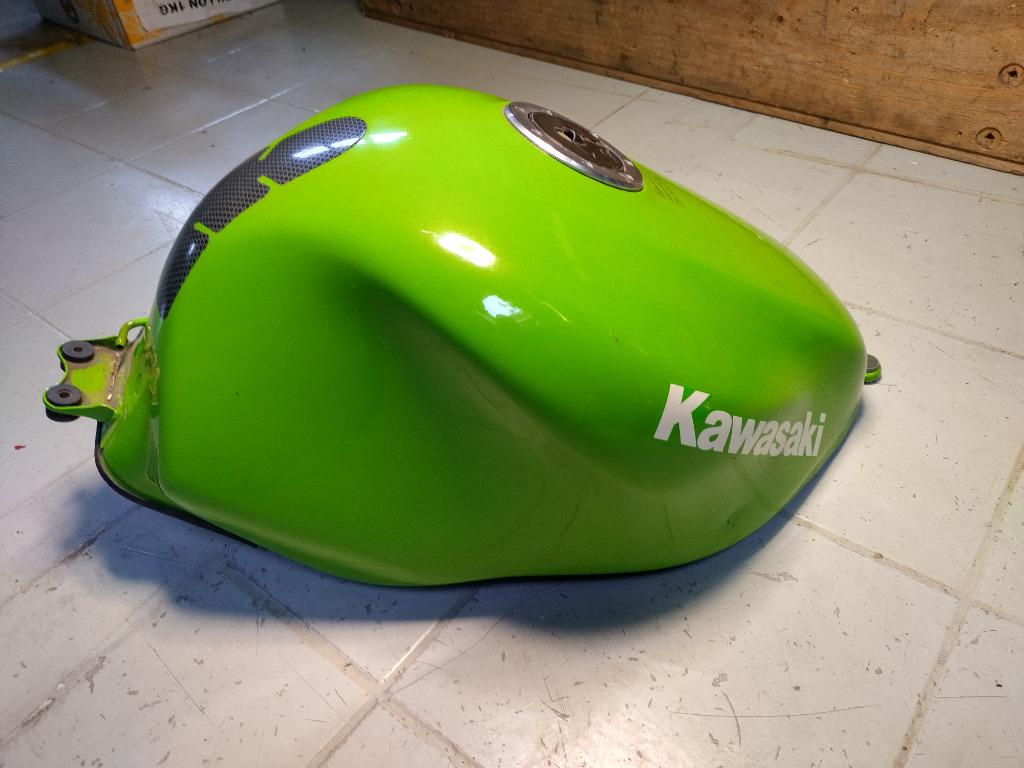 kawasaki zx9r model '98-'03 benzinetank, Ophalen of Verzenden, Gebruikt