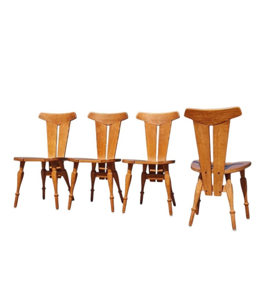 Set 4 brutalist vintage eiken stoelen 1960s, Huis en Inrichting, Stoelen, Ophalen