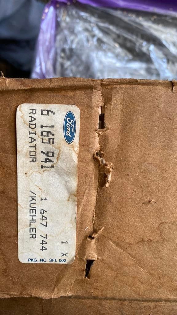 Radiateur Ford Escort MK 4 1100 OHV, Enlèvement ou Envoi, Ford