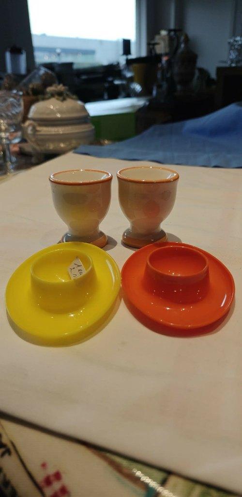 eierdopjes in plastiek vintage en keramiek, Enlèvement ou Envoi, Céramique, Utilisé, Autres types