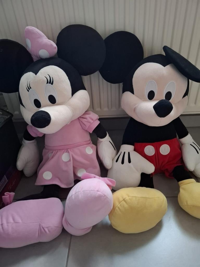 Grote knuffels Mickey en Minnie, Ophalen