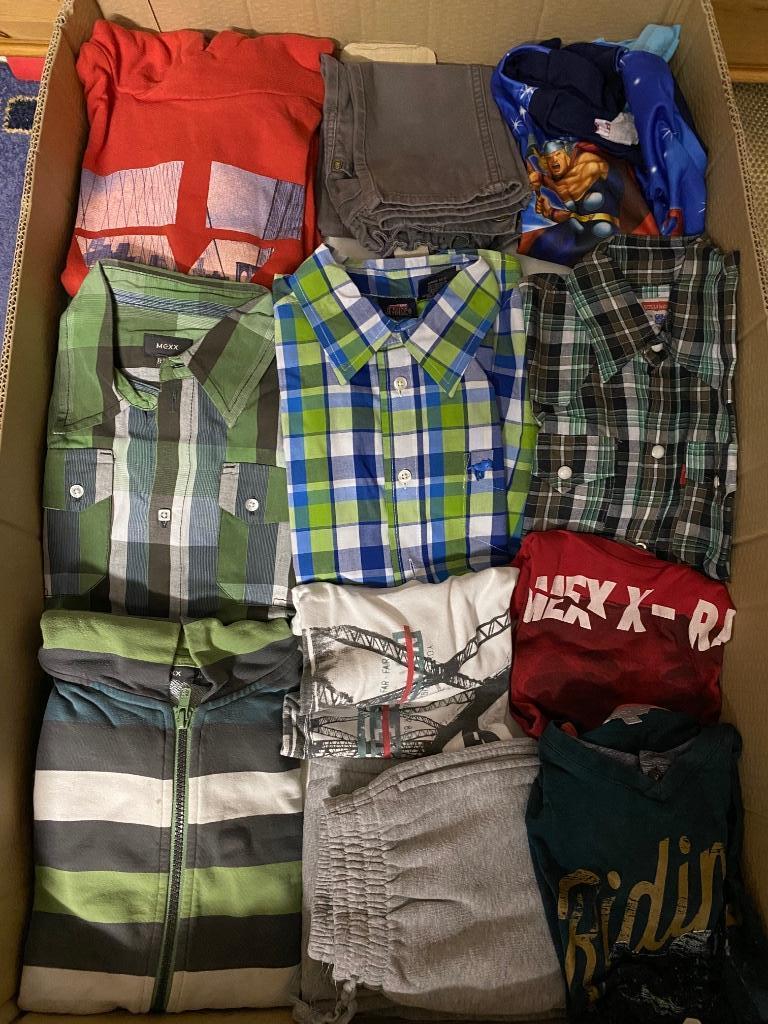 PREMIUM kinderkleding pakket maat 9 jaar in TOPstaat!, Ophalen, Gebruikt