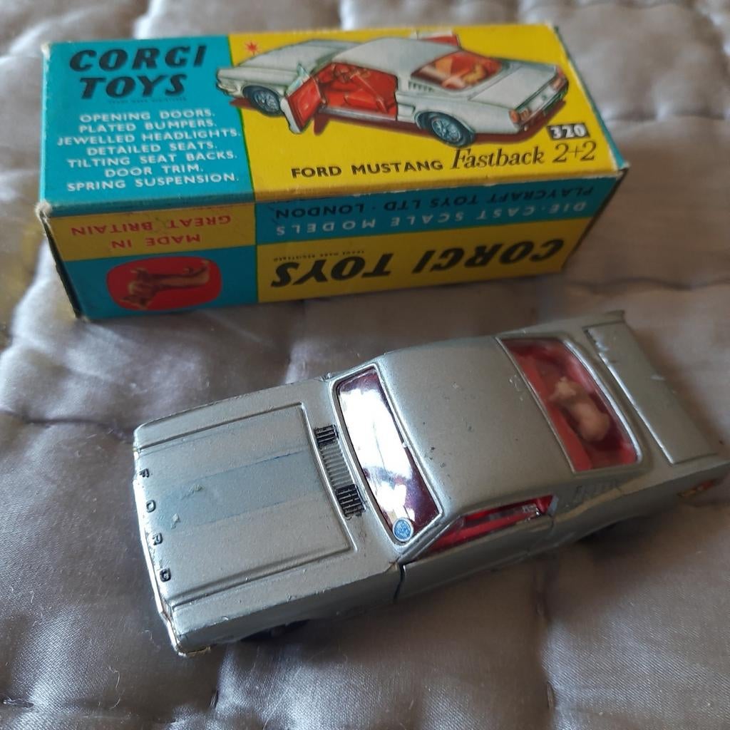 CORGI N 320 : FORD MUSTANG FASTBACK 2+2 *VINTAGE*, Hobby & Loisirs créatifs, Voitures miniatures | 1:43, Comme neuf, Voiture, Corgi
