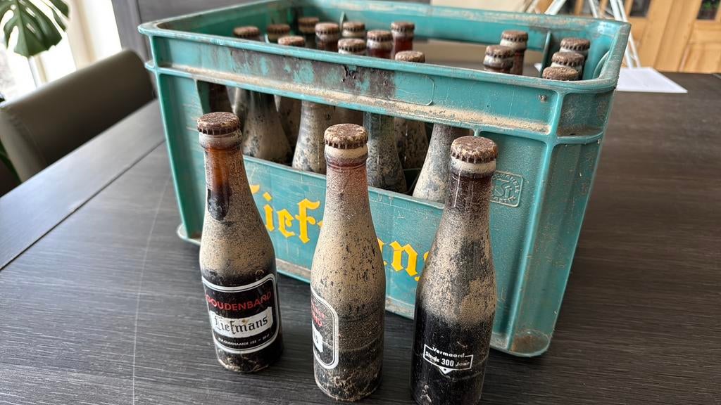 Zeer oude Liefmans Goudenband - volledige bak, Verzamelen, Ophalen, Flesje(s), Overige merken