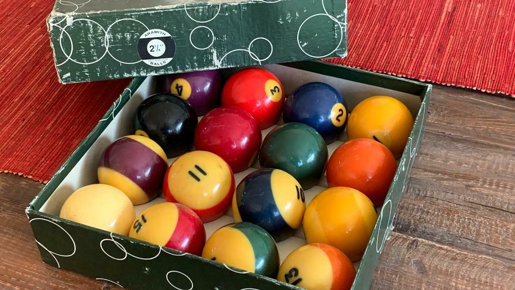 Aramith billiard balls from Belgium VINTAGE, Sport en Fitness, Biljarten en Poolen, Gebruikt, Keu of Ballen, Verzenden
