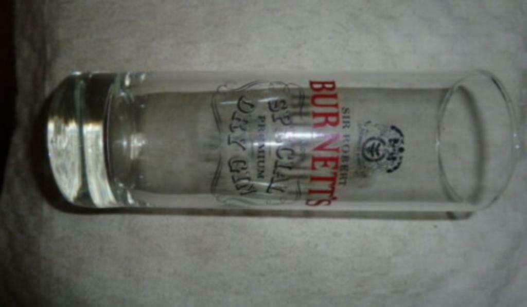 #L glas Sir Robert BURNETT 'S Special Premium Dry Gin, Enlèvement ou Envoi, Neuf, Autres types