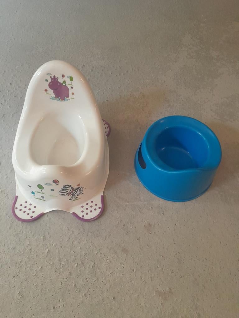 2 babypotten, Kinderen en Baby's, Badjes en Verzorging, Ophalen of Verzenden, Zo goed als nieuw, Standaard