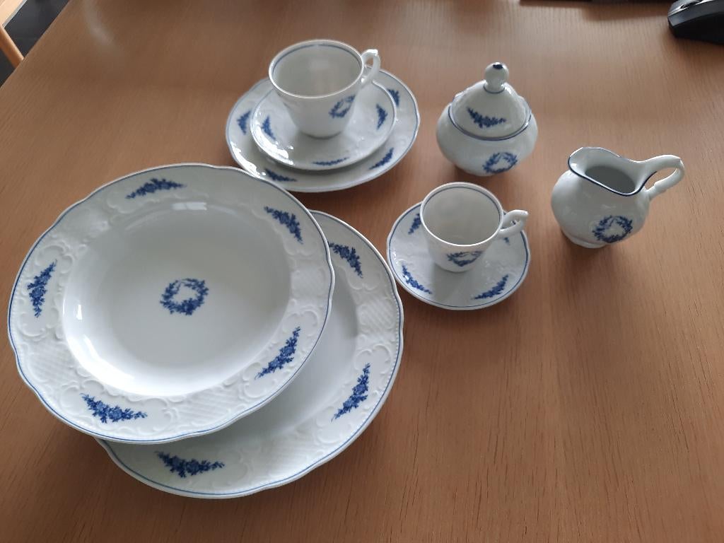 eetservies - koffie - mokka set, Huis en Inrichting, Keuken | Servies, Ophalen, Zo goed als nieuw, Overige stijlen, Porselein