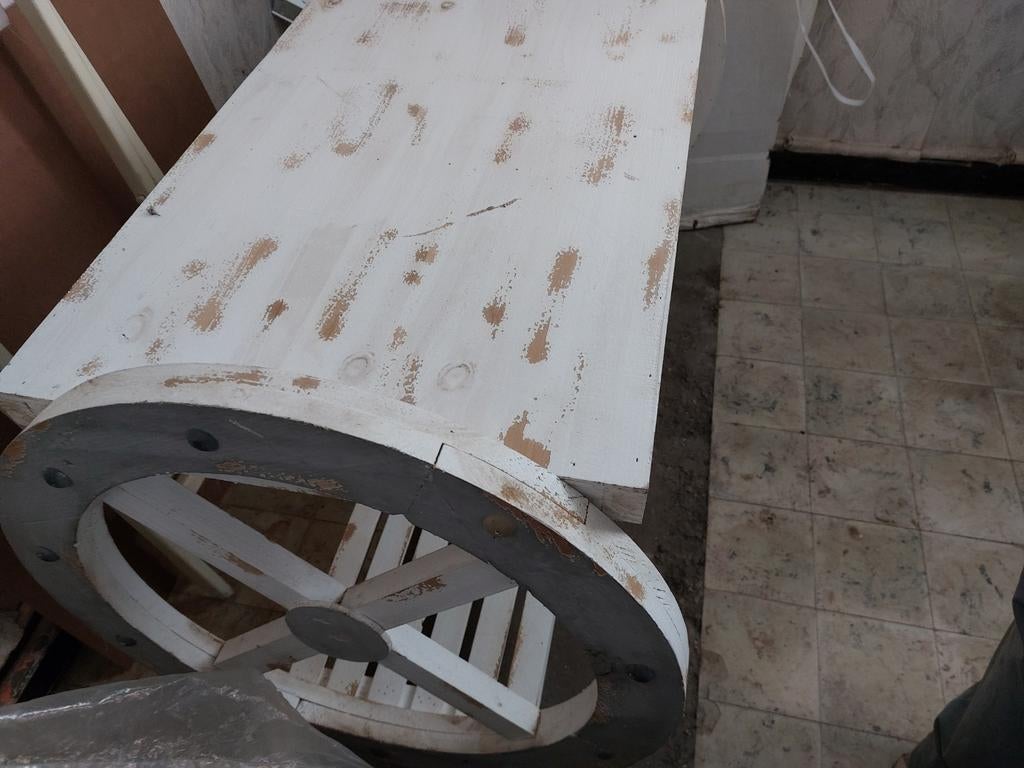 Rustieke uitvoering van salon tafel in nieuwe staat nooit ge, Ophalen of Verzenden, Zo goed als nieuw