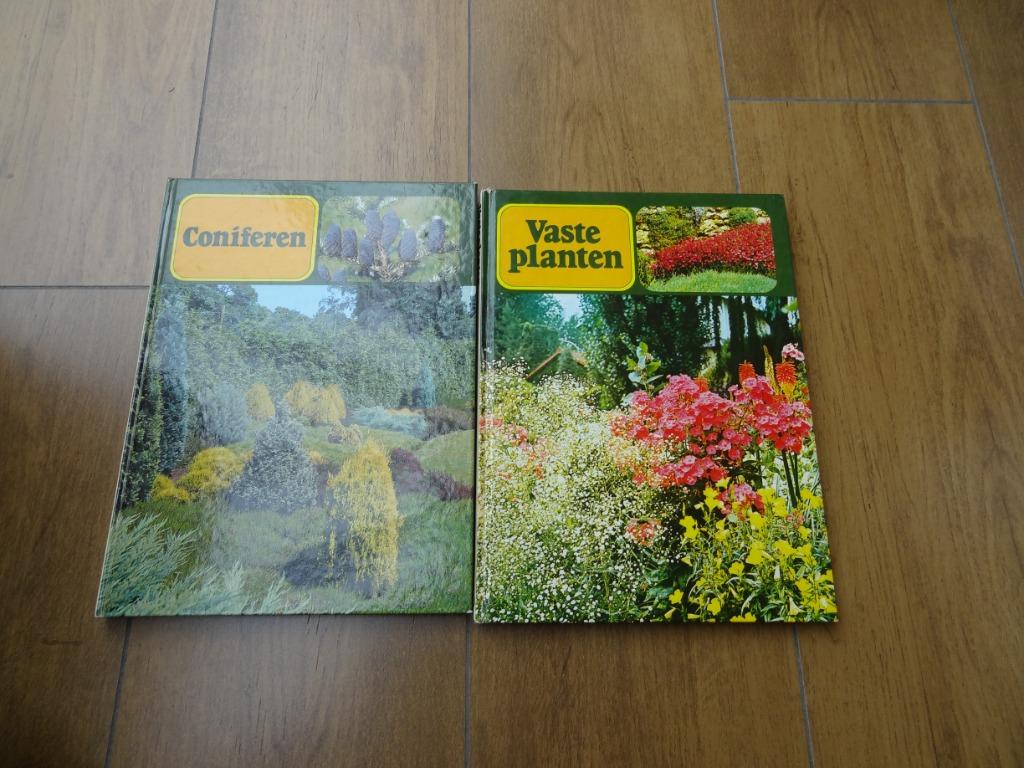 vaste planten en coniferen boek, Tuin en Terras, Ophalen of Verzenden