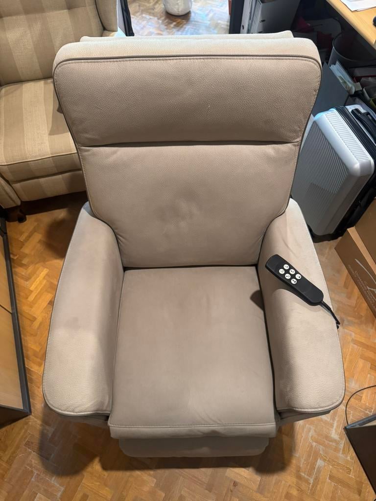 Mecam Isaac Relax 605M stoel met 2 motoren, Enlèvement, Neuf, Cuir