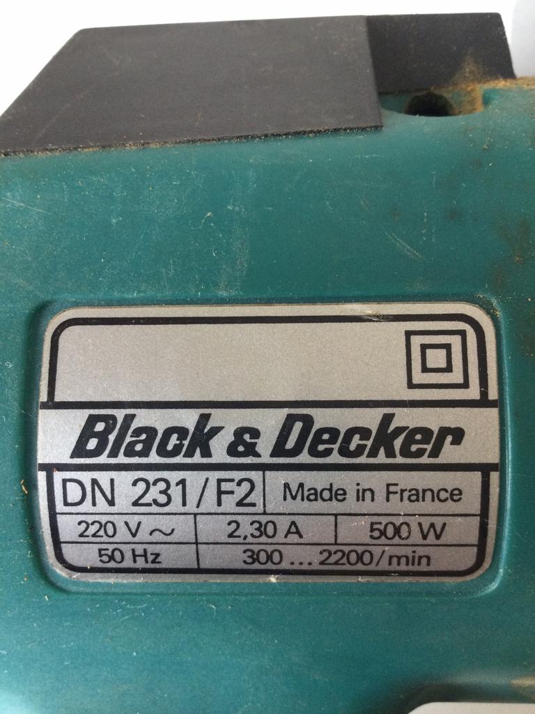 Black & Decker decoupeerzaag/wipzaag 500 W -  300….2200/min, Doe-het-zelf en Bouw, Gereedschap | Zaagmachines, Ophalen of Verzenden