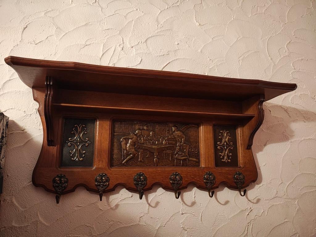 Houten hadgesneden kapstok : Breugel stijl, Enlèvement, Comme neuf, Portemanteau mural