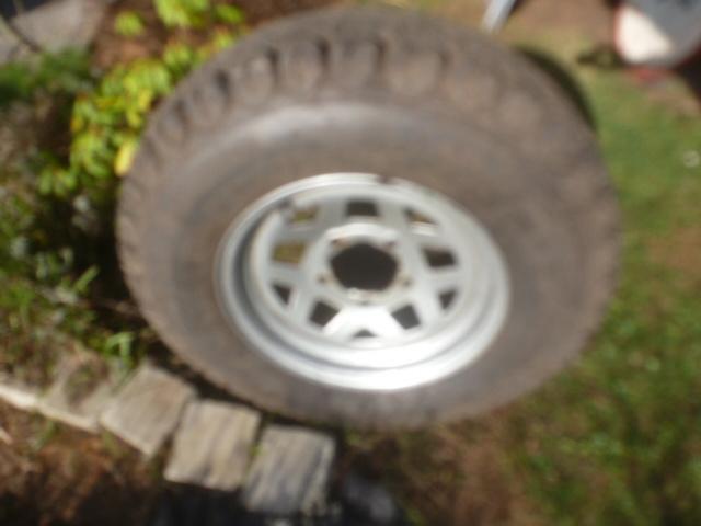suzuki/daihatsu 4x 4:1 compleet wiel nooit gebruikt, Ophalen, Banden en Velgen