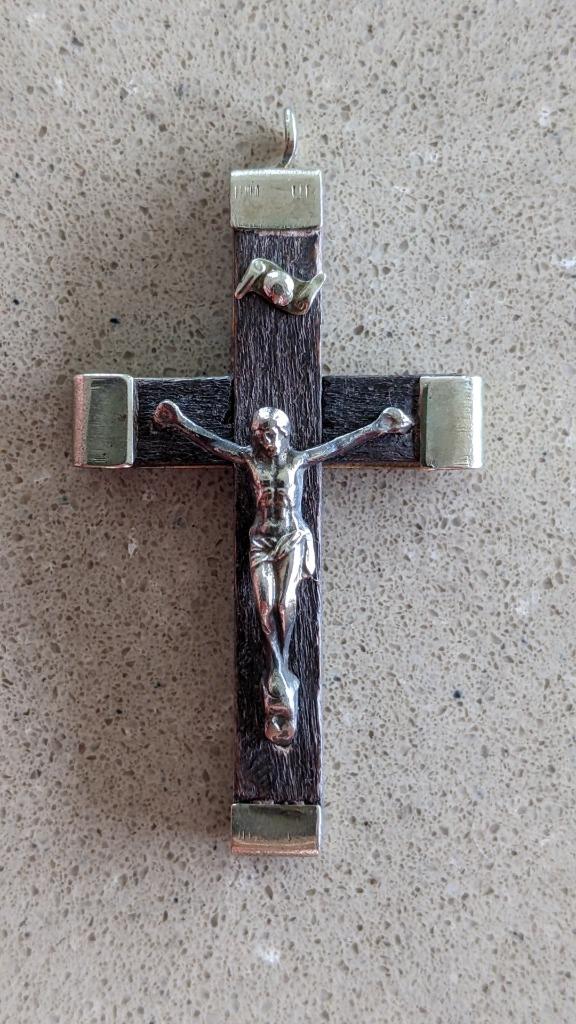 Croix en bois argenté., Enlèvement ou Envoi, Comme neuf, Autres types, Christianisme | Catholique
