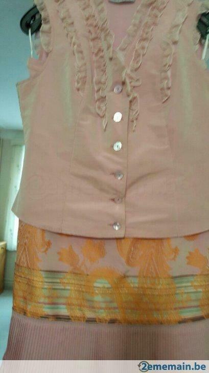 Jupe et blouse soie  neuf taille M-L pour  15 euros, Kleding | Dames, Jasjes, Kostuums en Pakken, Nieuw, Roze, Ophalen