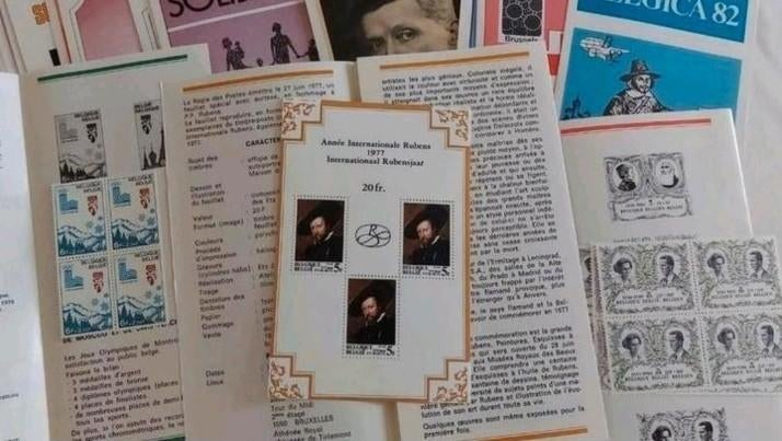 Lot de blocs et timbres belges de 1976 à 1983, Ophalen of Verzenden, Postfris, Frankeerzegel, Postfris
