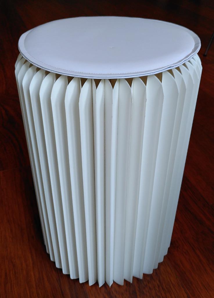 Vouwbare stoel - kruk uit papier wit, Huis en Inrichting, Stoelen, Gebruikt, Eén, Leer, Overige materialen, Wit, Ophalen of Verzenden