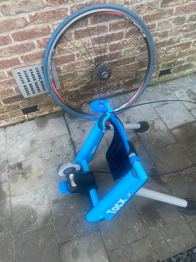 Blue motion hometrainer met wiel, Ophalen