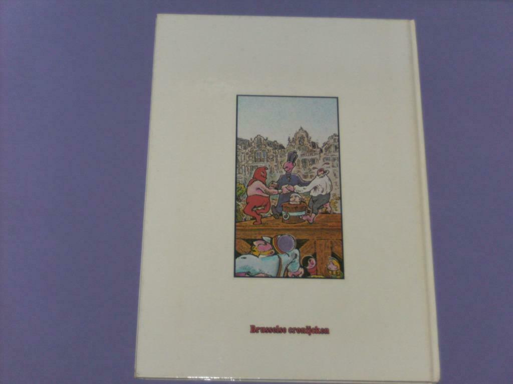 Boek: brussel de sjanzende stad. (1979), Boeken, Ophalen of Verzenden, Gelezen