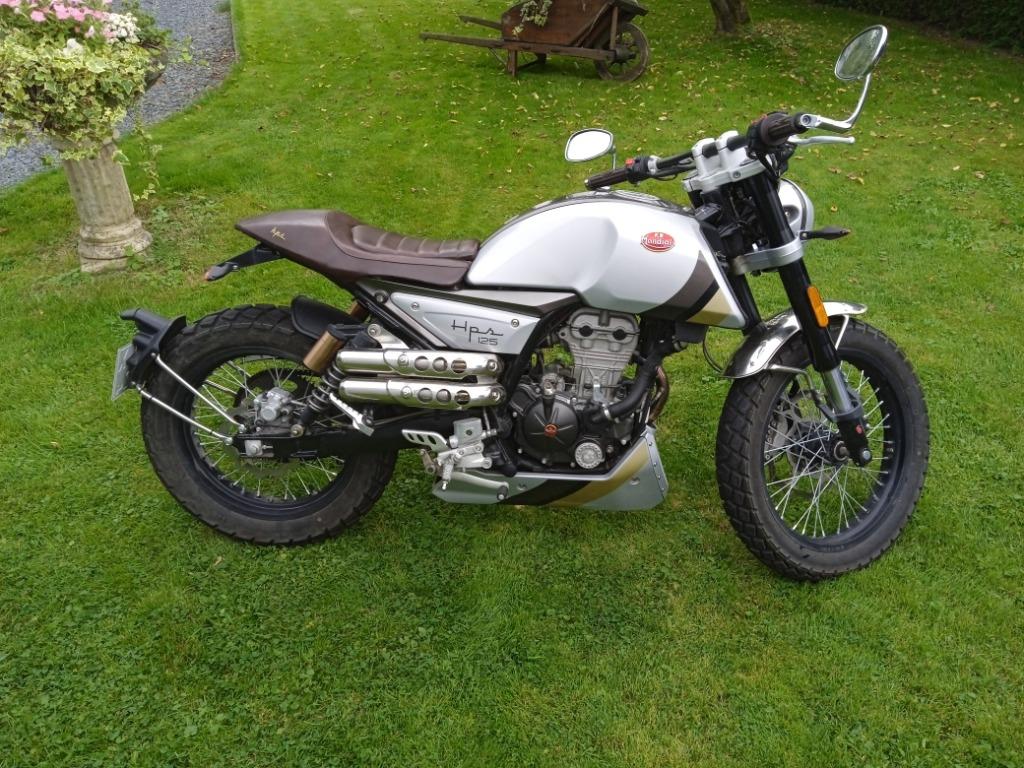 Occasion, moto FB MONDIAL 125 cc, Motoren, 4 cilinders, 125 cc, 11 kW of minder, Sport