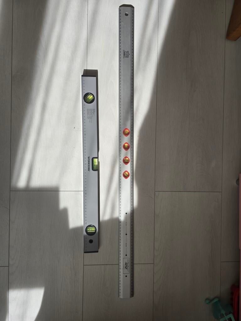 Niveau 60 cm en liniaal 100 cm, Ophalen