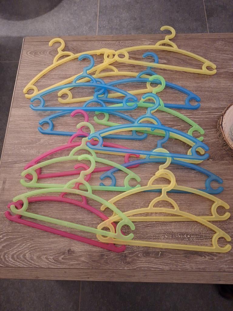 Kinder/baby kapstokken kinderkleding, Ophalen, Zo goed als nieuw
