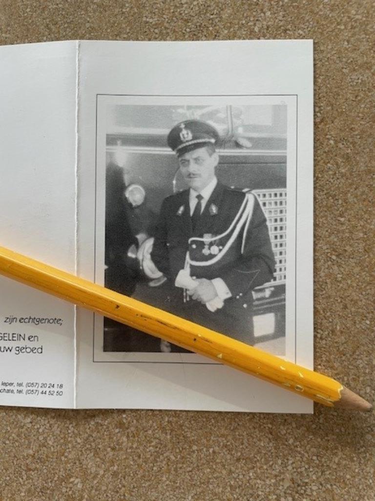BP RIJKSWACHTER IN UNIFORM DHR ROGIER SCHOONHEERE KORTRIJK, Verzamelen, Ophalen of Verzenden, Bidprentje
