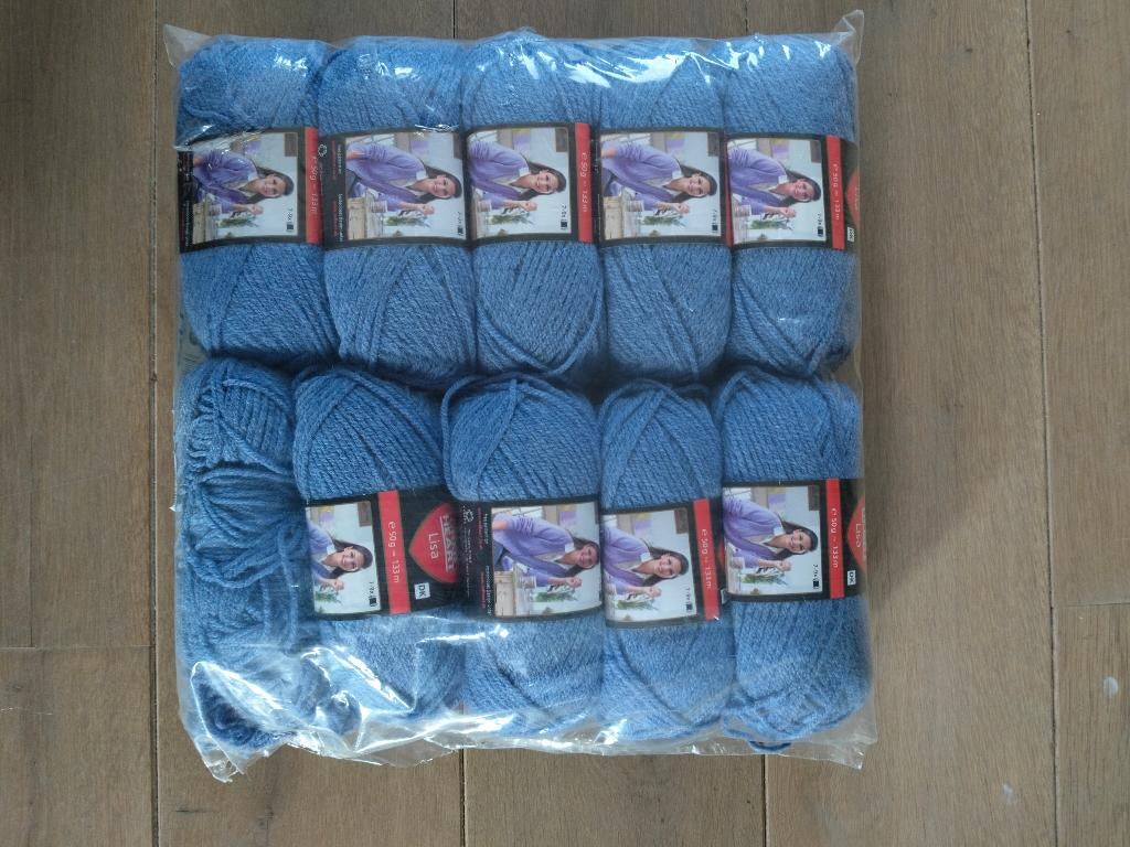 1 paquet de laine à tricoter acrylique Red Heart Lisa, Enlèvement, Comme neuf, Tricot ou Crochet