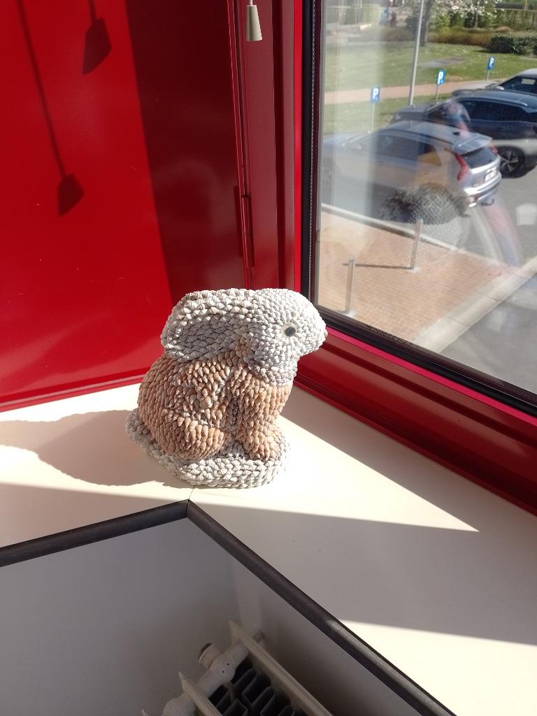 Lapin, Antiquités & Art, Enlèvement