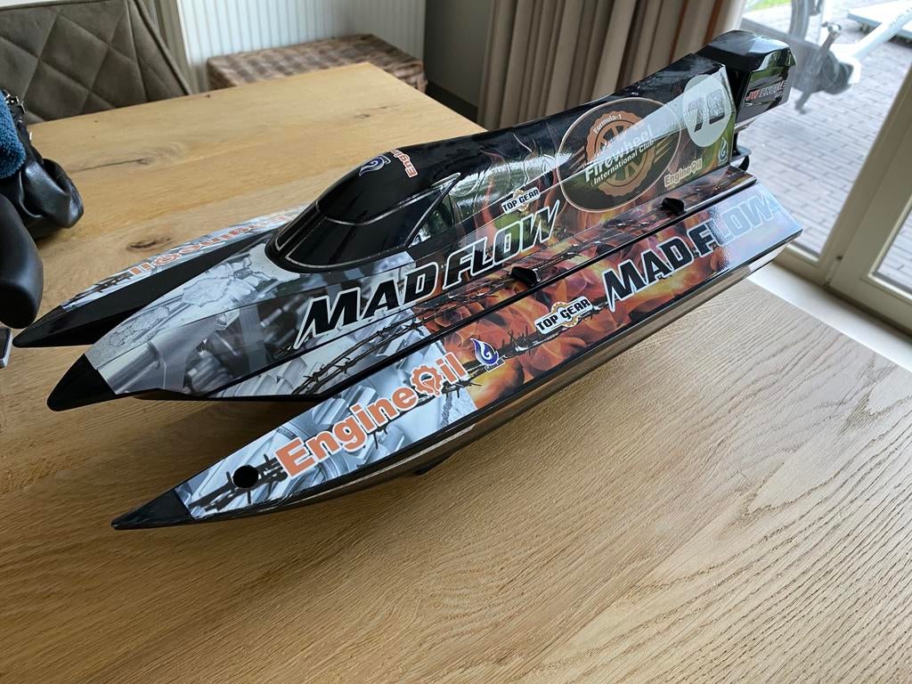Joysway Mad Flow V3 Brushless F1 Boat., Enlèvement ou Envoi, Comme neuf